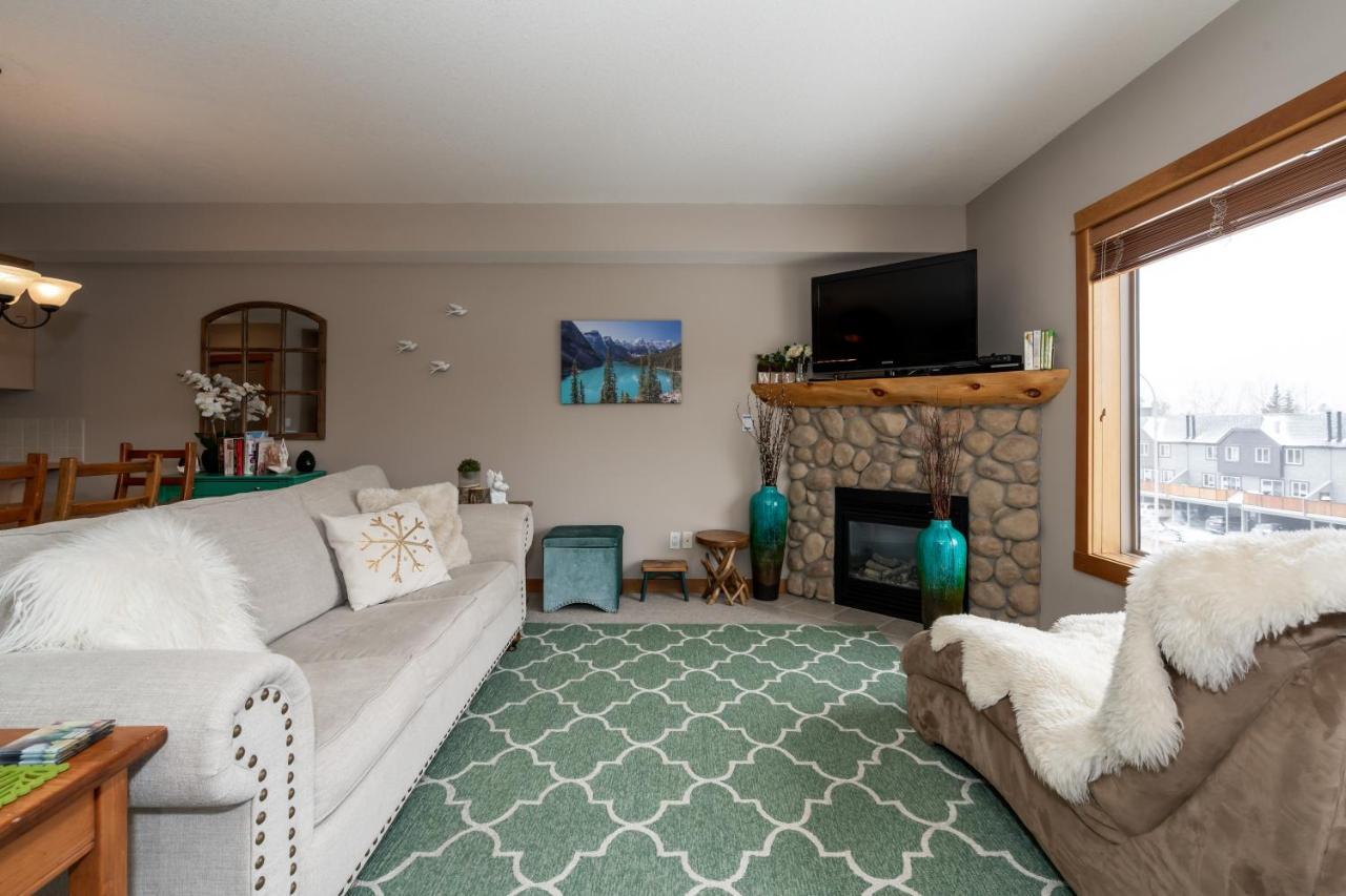 Fenwick Vacation Rental Open Hot Tub Glorious Mountain 2 Bedroom Canmore Exterior foto